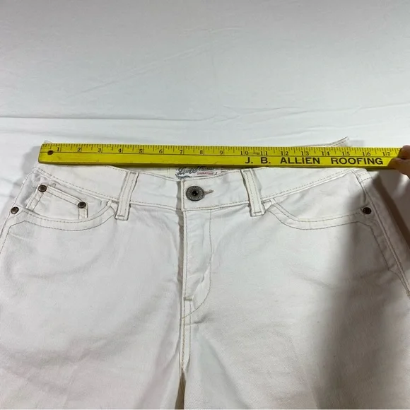 Levi’s Strauss Honestly Made Shorts Low Rise Size 10 White Jean Shorts S… - Picture 7 of 10